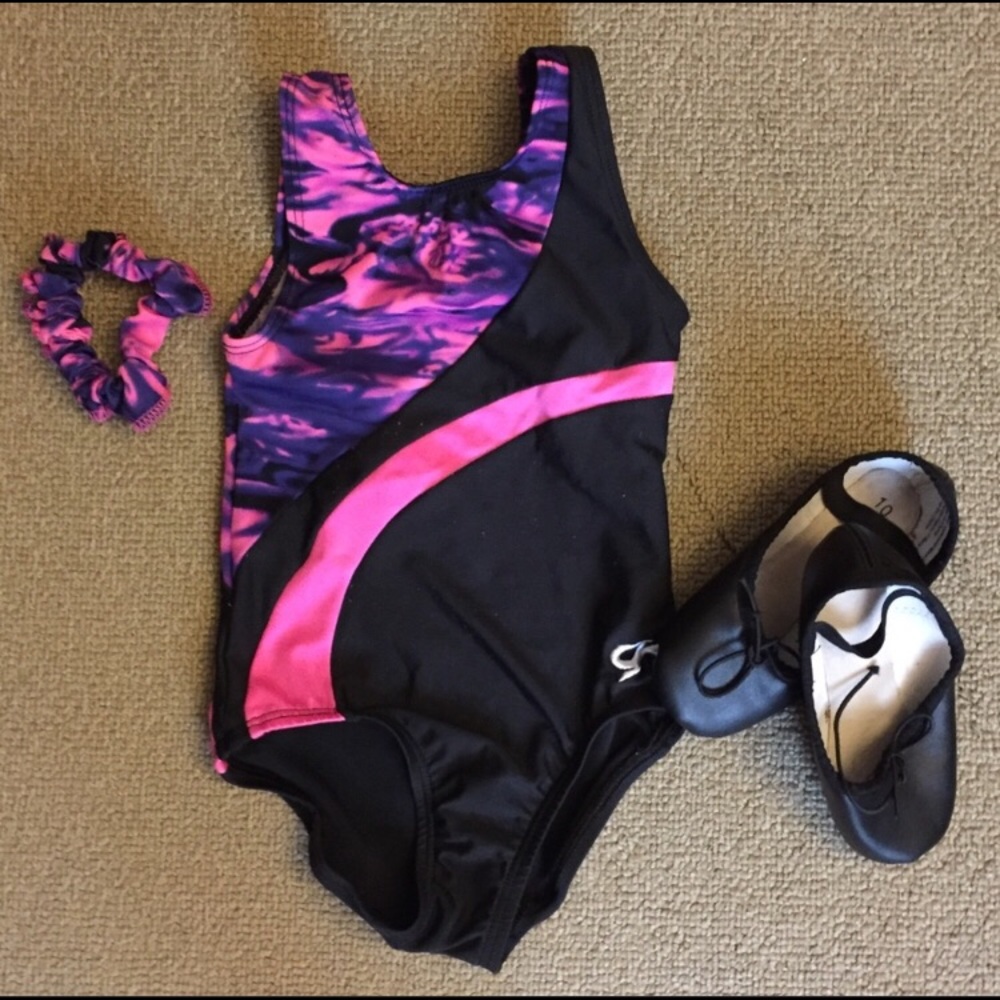 Gymnastics/dance outfit